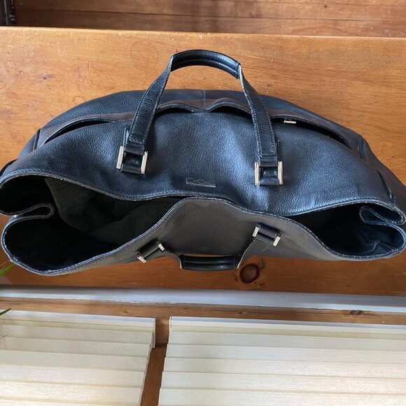 Vintage Authentic Gucci Calfskin Tote - Picture 3 of 7